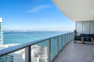 488 NE 18th St, Miami, FL 33132 - Photo 3