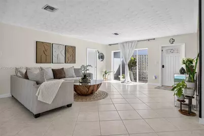 6000 SW 94th Pl, Miami, FL 33173 - Photo 11