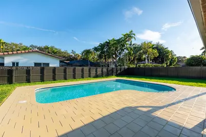 14515 Mahogany Ct, Miami Lakes, FL 33014 - Photo 27