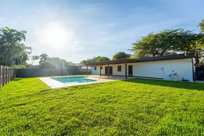 14515 Mahogany Ct, Miami Lakes, FL 33014 - Photo 29