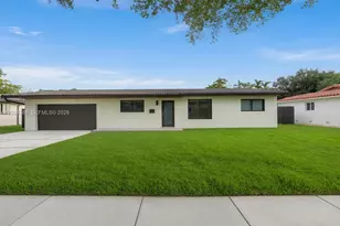 14515 Mahogany Ct, Miami Lakes, FL 33014 - Photo 3
