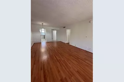 250 Jacaranda Dr #305, Plantation, FL 33324 - Photo 13