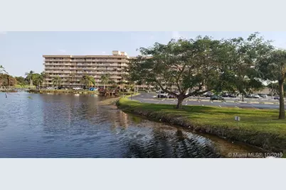 250 Jacaranda Dr #305, Plantation, FL 33324 - Photo 1