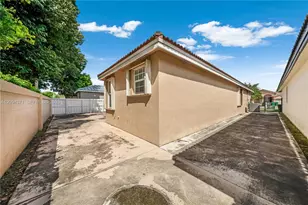 15470 SW 41st Terrace, Miami, FL 33185 - Photo 19