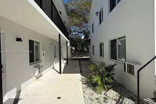 749 NW 60th St, Miami, FL 33127 - Photo 5