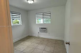 749 NW 60th St, Miami, FL 33127 - Photo 23