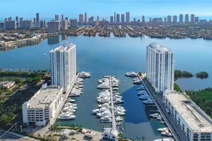 17301 Biscayne Blvd, North Miami Beach, FL 33160 - Photo 23