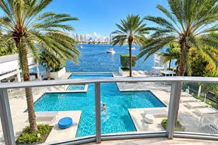 17301 Biscayne Blvd, North Miami Beach, FL 33160 - Photo 5