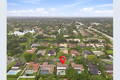 653 NW 100 Ln, Coral Springs, FL 33071 - Photo 35