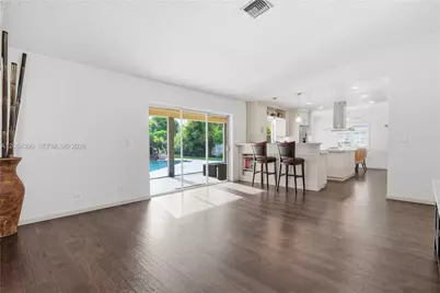 653 NW 100 Ln, Coral Springs, FL 33071 - Photo 15