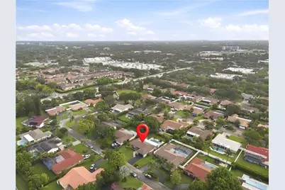 653 NW 100 Ln, Coral Springs, FL 33071 - Photo 37