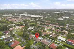 653 NW 100th Ln, Coral Springs, FL 33071 - Photo 37