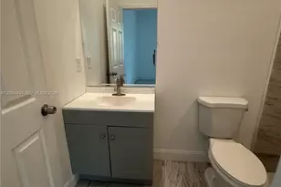 1240 Columbus Blvd, Fort Myers, FL 33913 - Photo 11