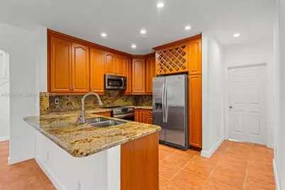 16148 SW 143rd St, Miami, FL 33196 - Photo 13