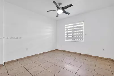 10124 NW 127th Ter, Hialeah Gardens, FL 33018 - Photo 15
