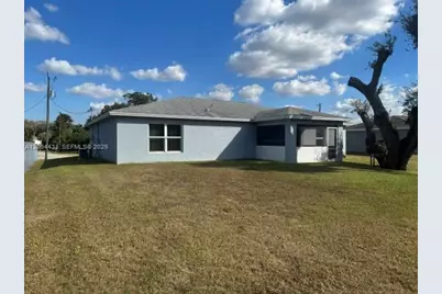 1201 Banjo Ct, Labelle, FL 33935 - Photo 15