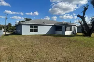 1201 Banjo Ct, Labelle, FL 33935 - Photo 15