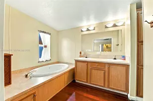 3054 Lakeshore Dr, Dania Beach, FL 33312 - Photo 23