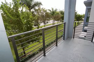 6001 NW 182nd Ln, Hialeah, FL 33015 - Photo 11