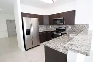 6001 NW 182nd Ln, Hialeah, FL 33015 - Photo 5