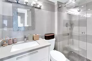 100 Bayview Dr, Sunny Isles Beach, FL 33160 - Photo 17