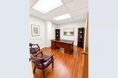 2000 NW 89th Pl, Doral, FL 33172 - Photo 7