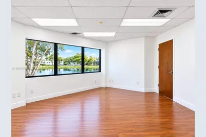 2000 NW 89th Pl, Doral, FL 33172 - Photo 3