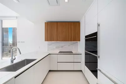 1400 Biscayne Blvd #2502, Miami, FL 33132 - Photo 5