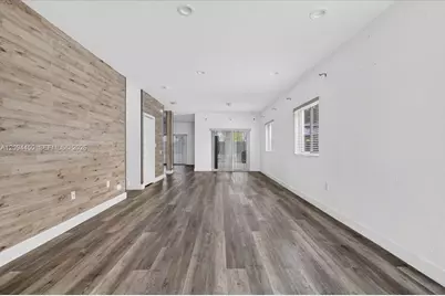 363 NE 35th Terrace, Homestead, FL 33033 - Photo 5