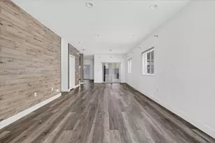 363 NE 35th Ter, Homestead, FL 33033 - Photo 5