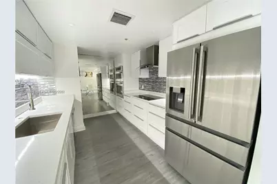 500 NE 29th St #608, Miami, FL 33137 - Photo 5