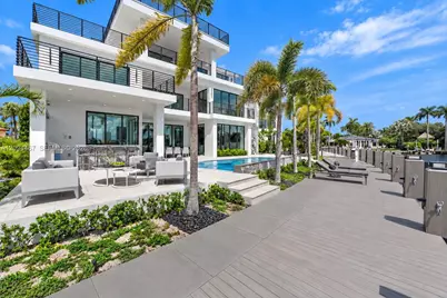 350 Circle Dr, Pompano Beach, FL 33062 - Photo 9