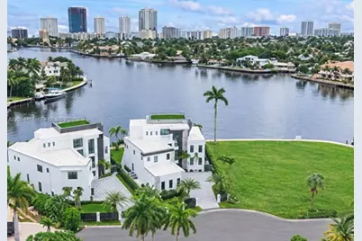 350 Circle Dr, Pompano Beach, FL 33062 - Photo 3