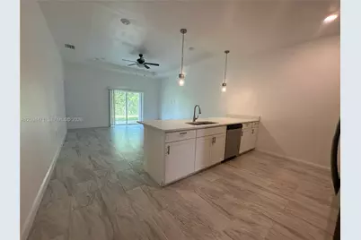 1240 Columbus Blvd #B, Fort Myers, FL 33913 - Photo 3