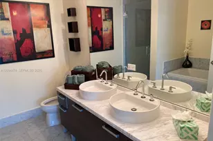 253 NE 2nd St, Miami, FL 33132 - Photo 7