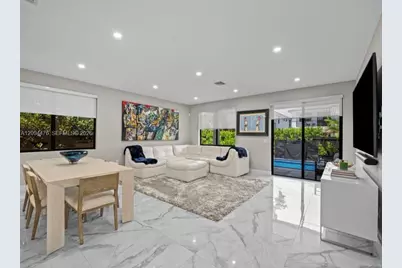 307 SW 10th St, Fort Lauderdale, FL 33315 - Photo 13