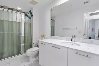 951 Brickell Ave #605, Miami, FL 33131 - Photo 25