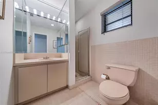 20011 NE 25th Ave, Miami, FL 33180 - Photo 39