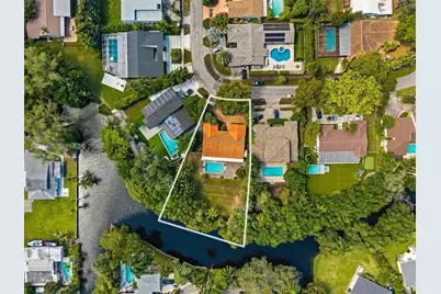 20011 NE 25th Ave, Miami, FL 33180 - Photo 1