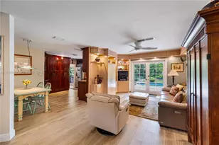 20011 NE 25th Ave, Miami, FL 33180 - Photo 25