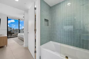 159 NE 6th St, Miami, FL 33132 - Photo 19