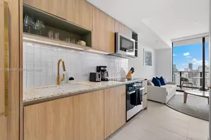 159 NE 6th St, Miami, FL 33132 - Photo 11