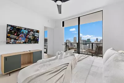 159 NE 6th St #4707, Miami, FL 33132 - Photo 13