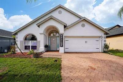 16404 Coopers Hawk, Clermont, FL 34714 - Photo 1