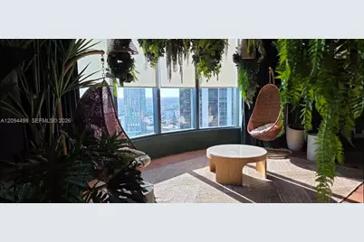 121 NE 5th St #306, Miami, FL 33132 - Photo 3