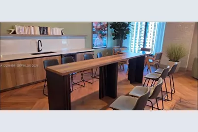 121 NE 5th St #306, Miami, FL 33132 - Photo 27