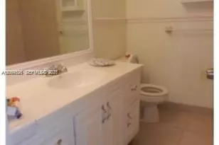 100 Lakeview Dr, Weston, FL 33326 - Photo 7