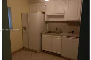 100 Lakeview Dr, Weston, FL 33326 - Photo 5
