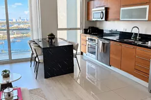 253 NE 2nd St, Miami, FL 33132 - Photo 7