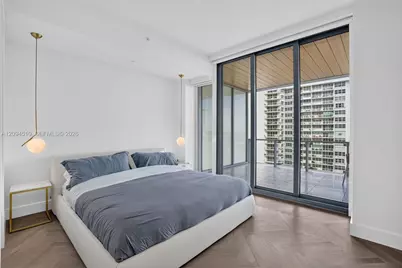 5775 Collins Ave #705, Miami Beach, FL 33140 - Photo 17